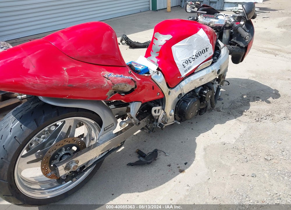 2000 SUZUKI GSX1300 R VIN: JS1GW71A1Y2102074