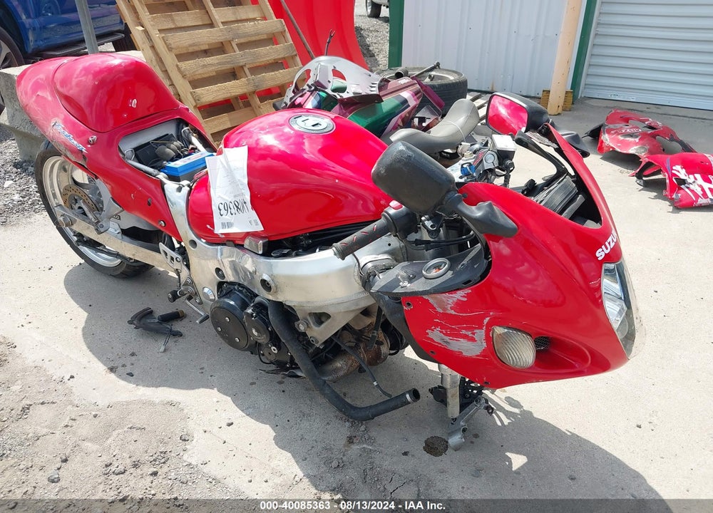 2000 SUZUKI GSX1300 R VIN: JS1GW71A1Y2102074