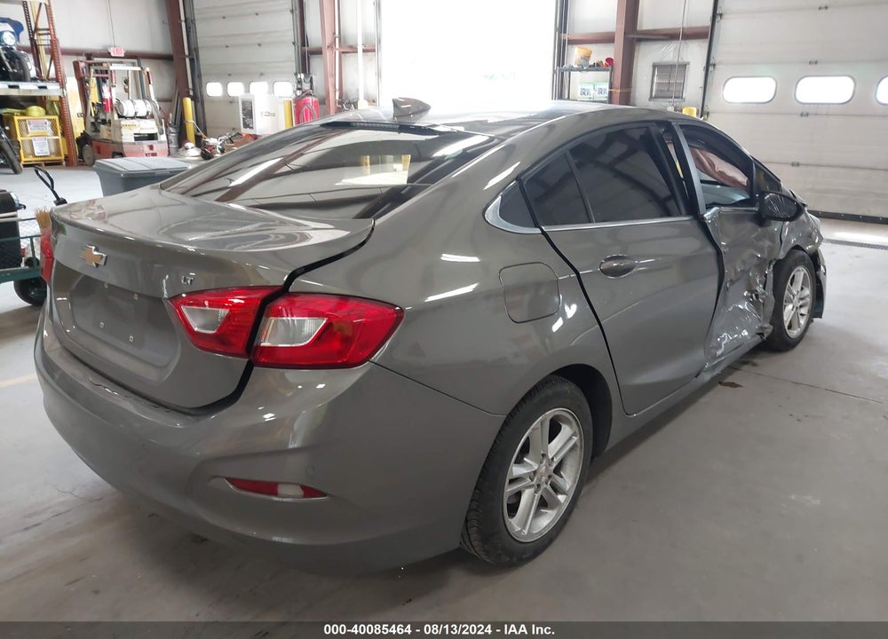 2018 CHEVROLET CRUZE LT AUTO VIN: 1G1BE5SM4J7210500