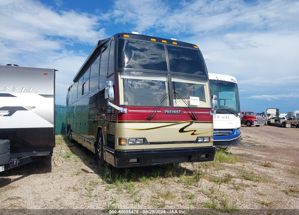 2001 PREVOST BUS VIN: 2PCV33494Y1013874