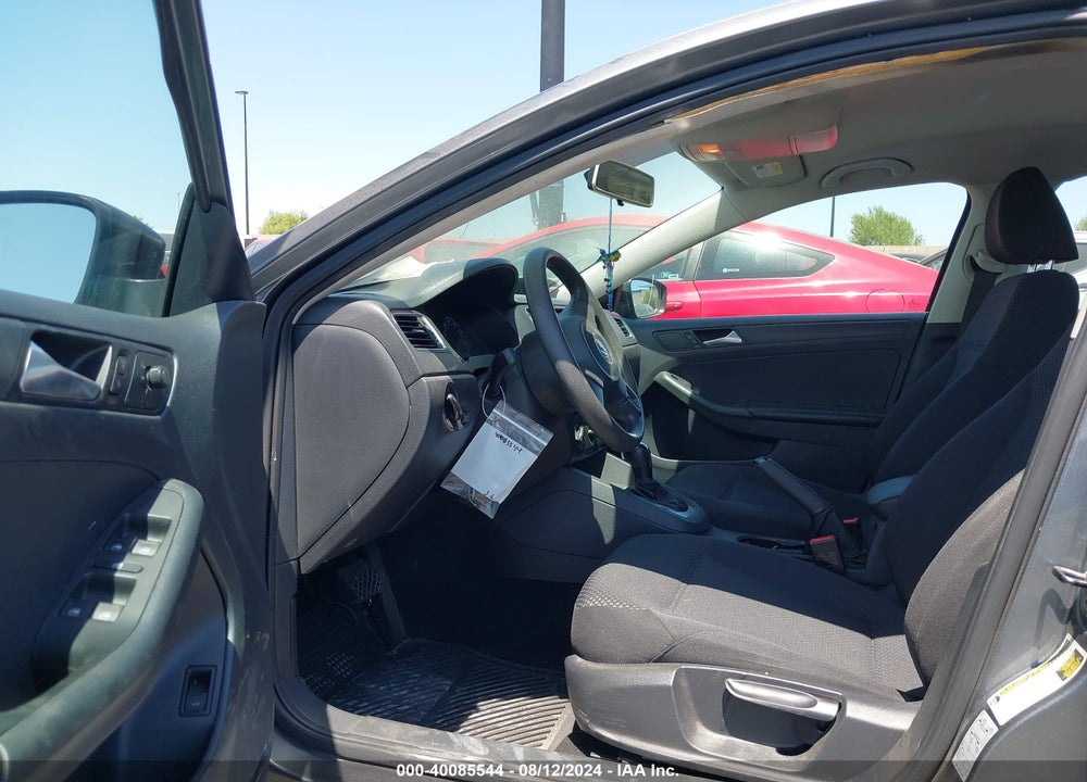 2014 VOLKSWAGEN JETTA 2.0L S VIN: 3VW2K7AJ1EM332100