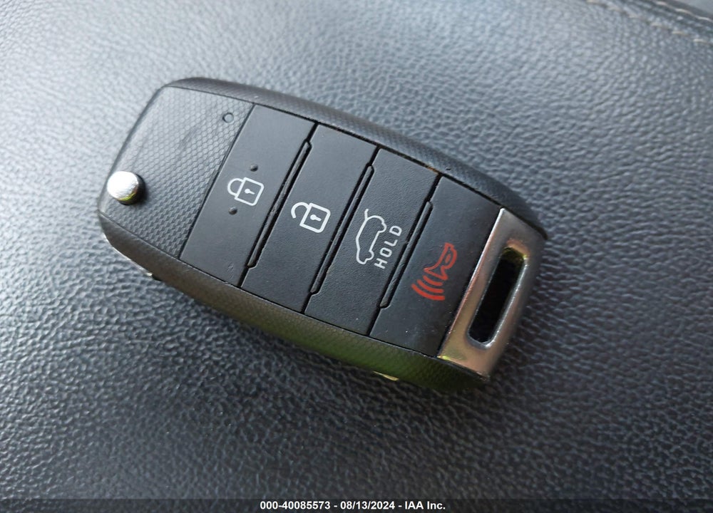 2019 KIA SORENTO 3.3L LX VIN: 5XYPGDA50KG441409