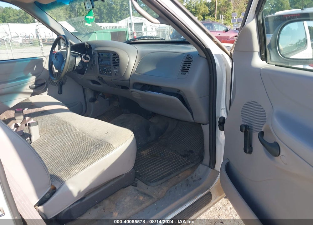 1998 FORD F-150 STANDARD/XL/XLT VIN: 1FTZF1722WNC23431