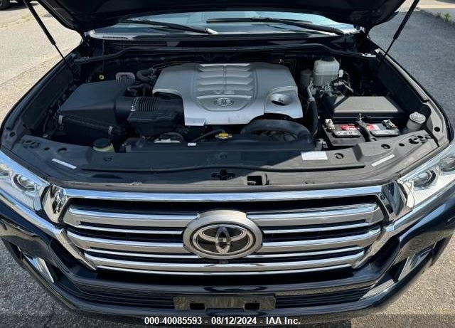 2016 TOYOTA LAND CRUISER V8 VIN: JTMCY7AJXG4041339