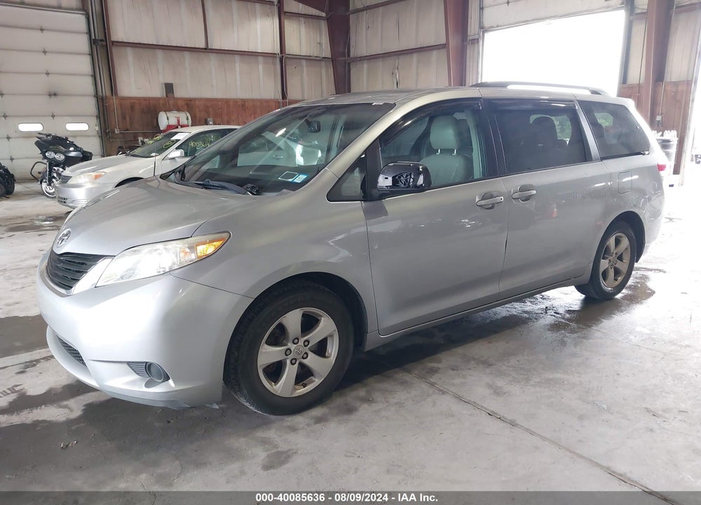 2011 TOYOTA SIENNA LE V6 VIN: 5TDKK3DC8BS113588