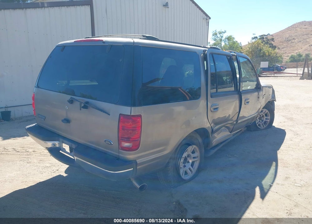 2001 FORD EXPEDITION XLT VIN: 1FMRU15L61LA16039
