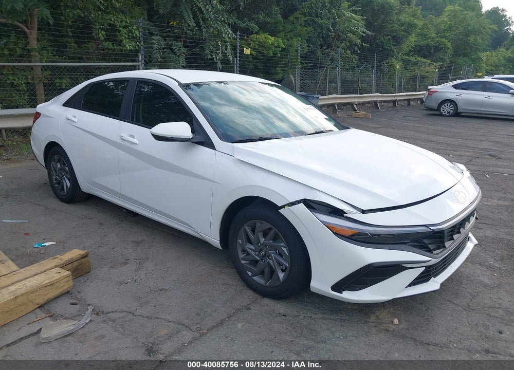 2024 HYUNDAI ELANTRA SEL VIN: KMHLM4DG7RU712622