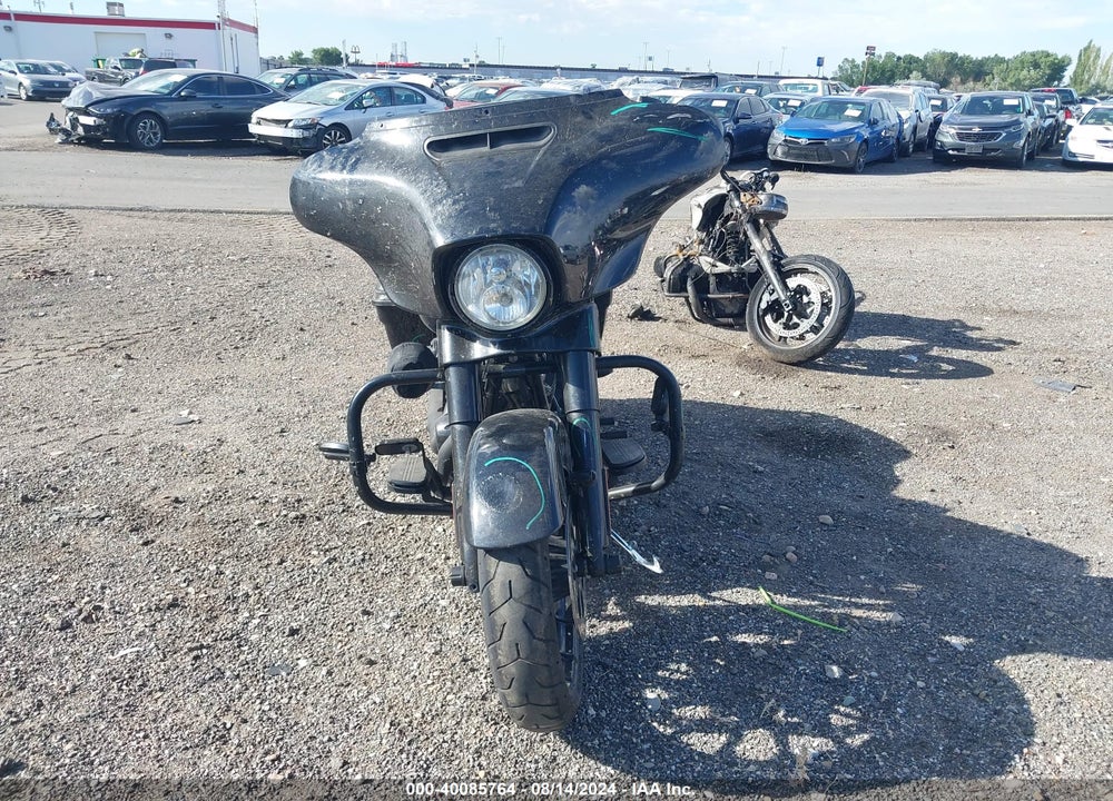 2018 HARLEY-DAVIDSON FLHXS STREET GLIDE SPECIAL VIN: 1HD1KRC32JB600483