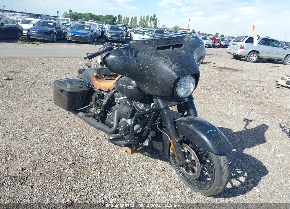 2018 HARLEY-DAVIDSON FLHXS STREET GLIDE SPECIAL VIN: 1HD1KRC32JB600483
