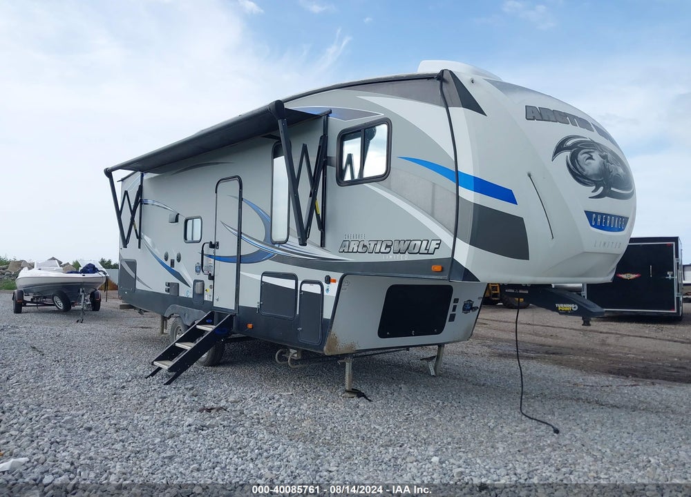 2019 FOREST RIVER CHEROKEE FIFTH WHEEL VIN: 5ZT3CKRBXK2702465