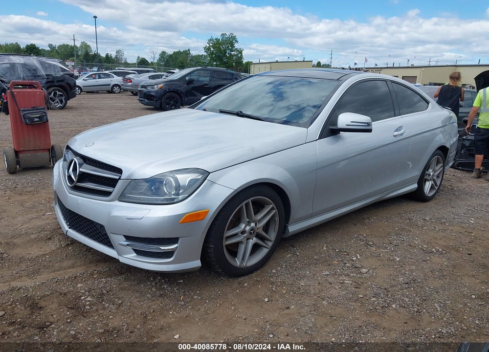 2013 MERCEDES-BENZ C 350 SPORT 4MATIC VIN: WDDGJ8JB8DG040095