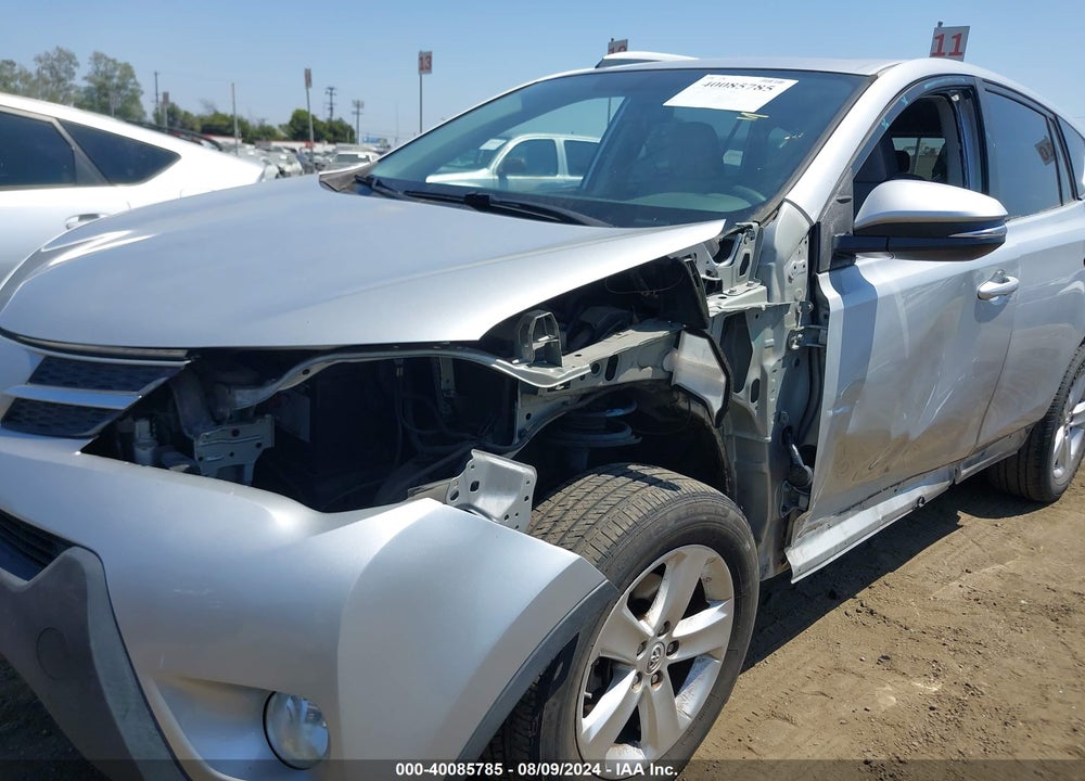 2014 TOYOTA RAV4 XLE VIN: JTMWFREV1EJ007543
