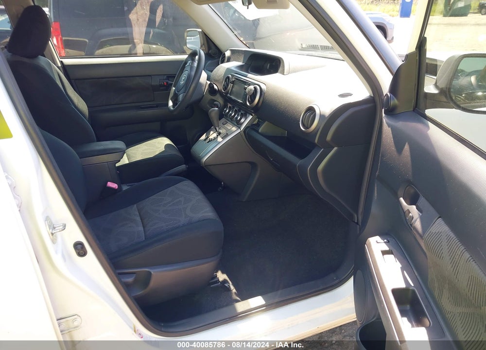 2014 SCION XB VIN: JTLZE4FE6EJ054721