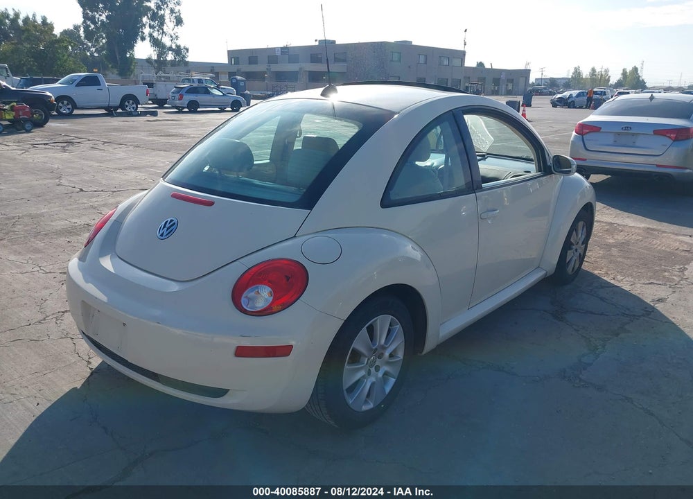 2008 VOLKSWAGEN NEW BEETLE S/SE VIN: 3VWRG31C78M508985