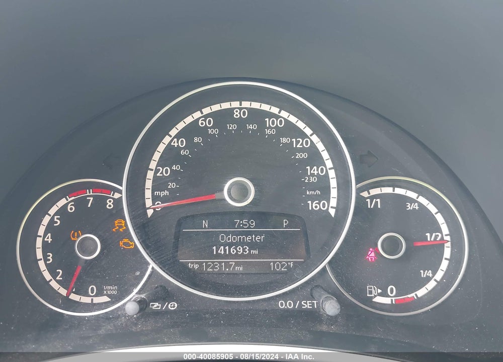 2013 VOLKSWAGEN BEETLE 2.0T TURBO VIN: 3VWV67AT2DM605322