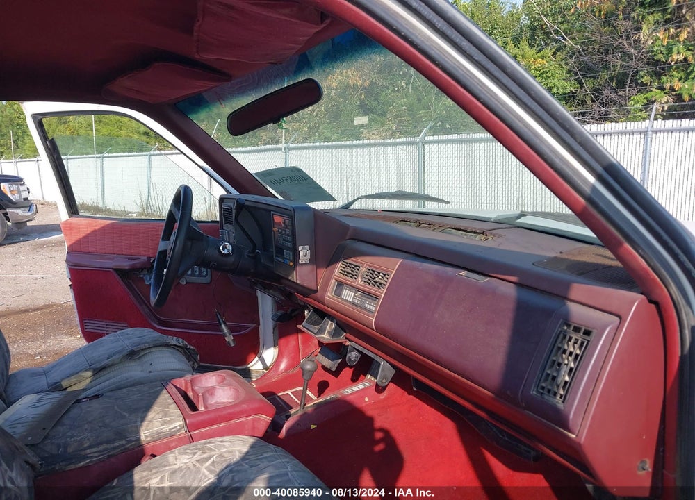 1994 CHEVROLET GMT-400 K1500 VIN: 2GCEK19K7R1268281