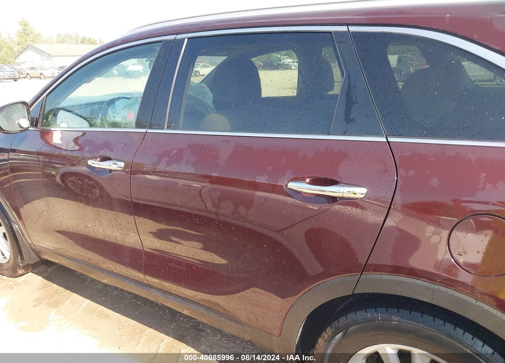 2019 KIA SORENTO VIN: 5XYPG4A30KG568563