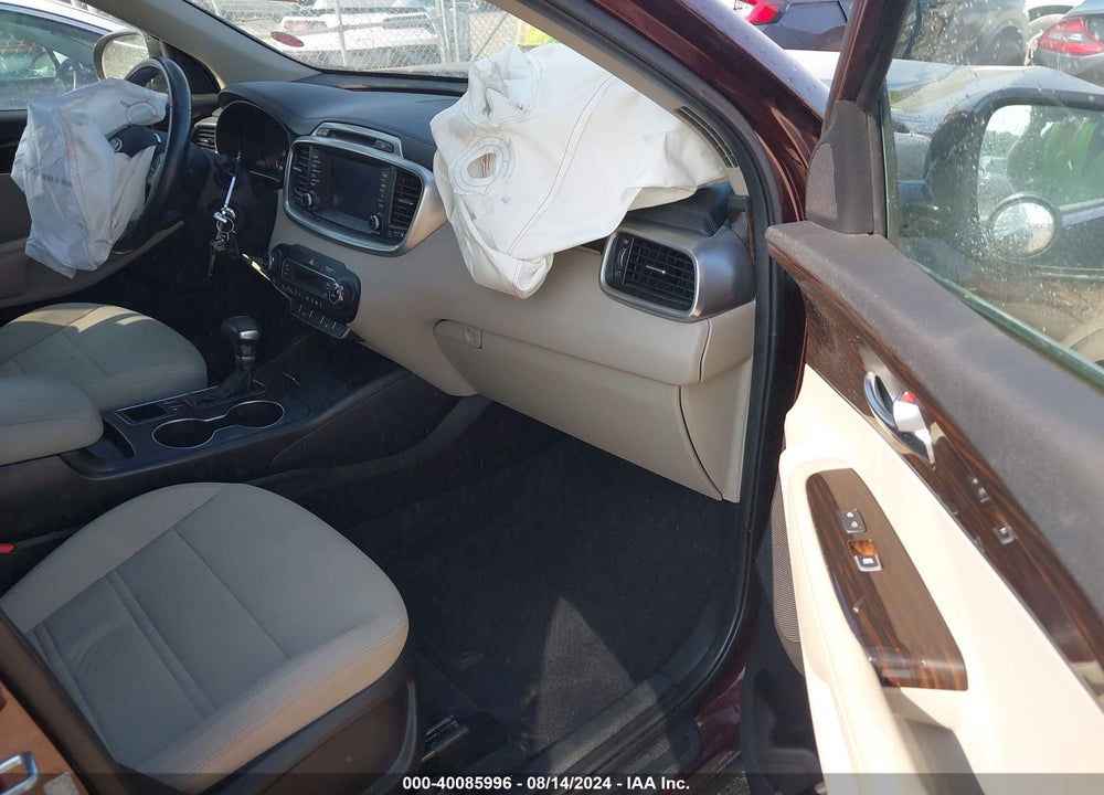2019 KIA SORENTO VIN: 5XYPG4A30KG568563