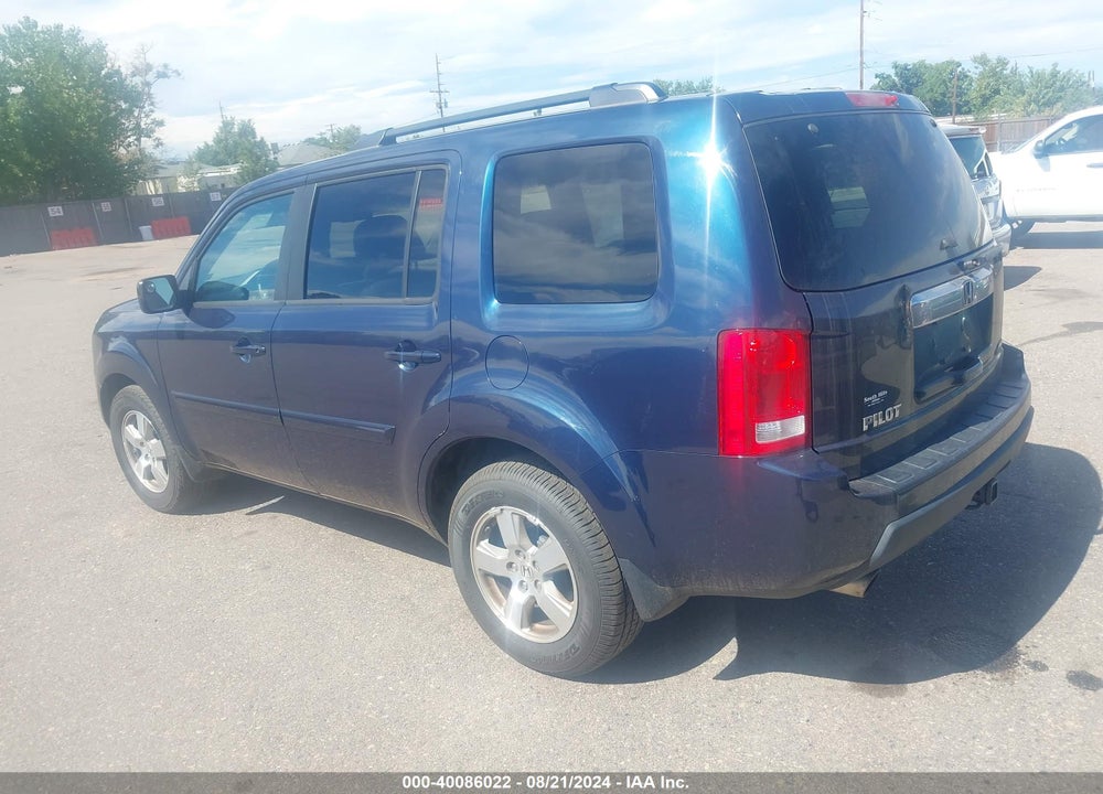2011 HONDA PILOT EX-L VIN: 5FNYF4H63BB034584