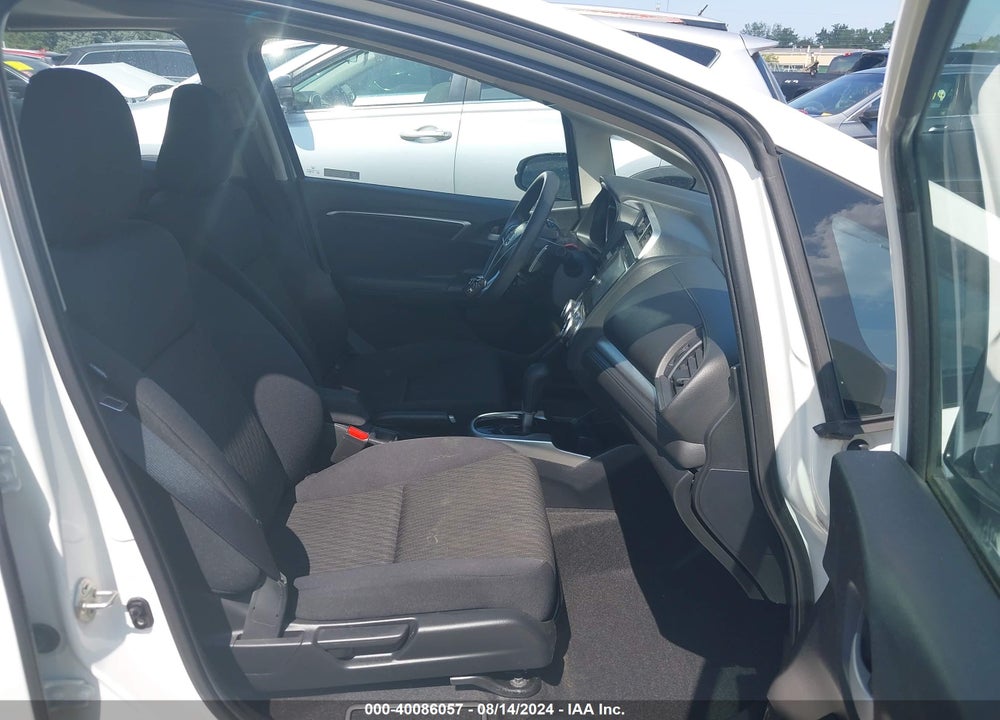 2018 HONDA FIT EX VIN: 3HGGK5H80JM729499