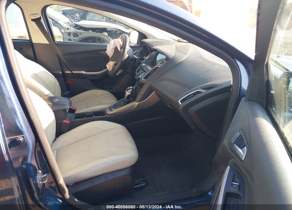 2018 FORD FOCUS TITANIUM VIN: 1FADP3J23JL280923
