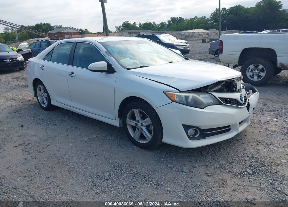 2014 TOYOTA CAMRY SE VIN: 4T1BF1FK7EU454831