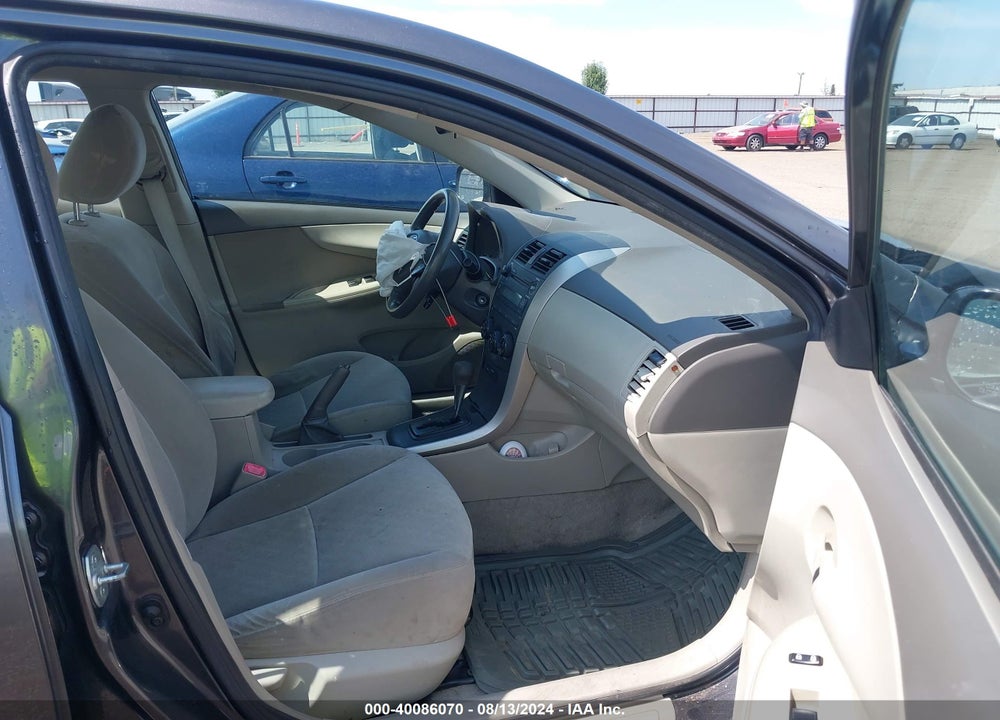 2009 TOYOTA COROLLA LE VIN: JTDBL40EX9J025823
