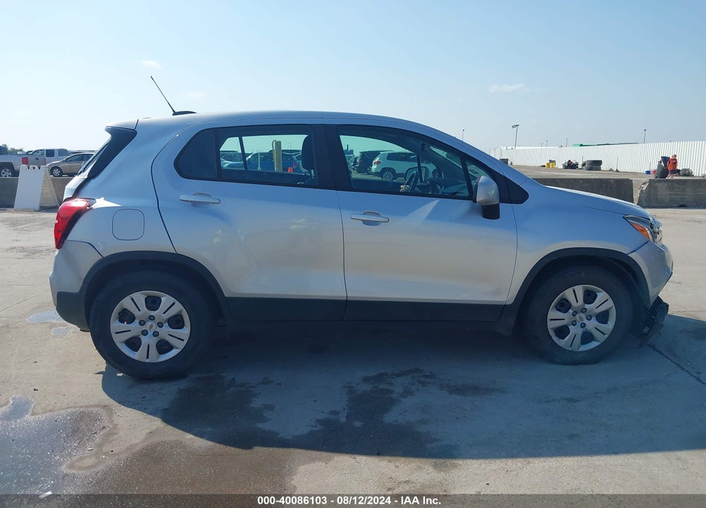 2018 CHEVROLET TRAX LS VIN: KL7CJKSB9JB721974