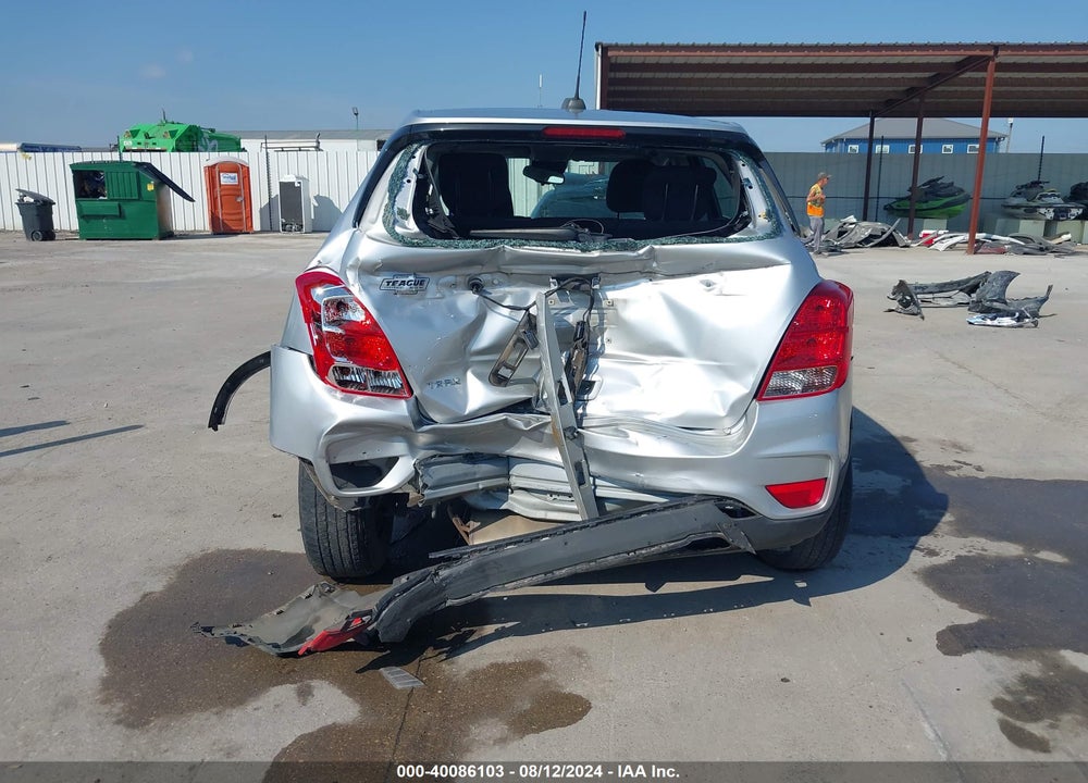 2018 CHEVROLET TRAX LS VIN: KL7CJKSB9JB721974
