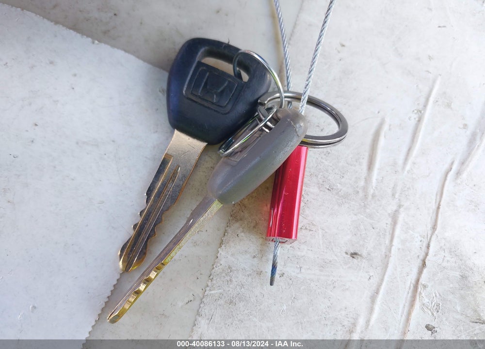 2002 HONDA CIVIC LX VIN: 2HGES16552H555549