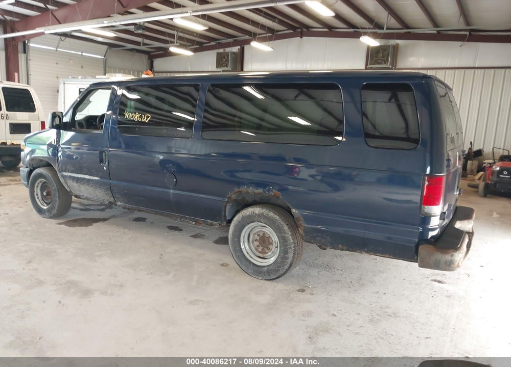 2011 FORD E-350 SUPER DUTY XL VIN: 1FBSS3BL8BDA09377
