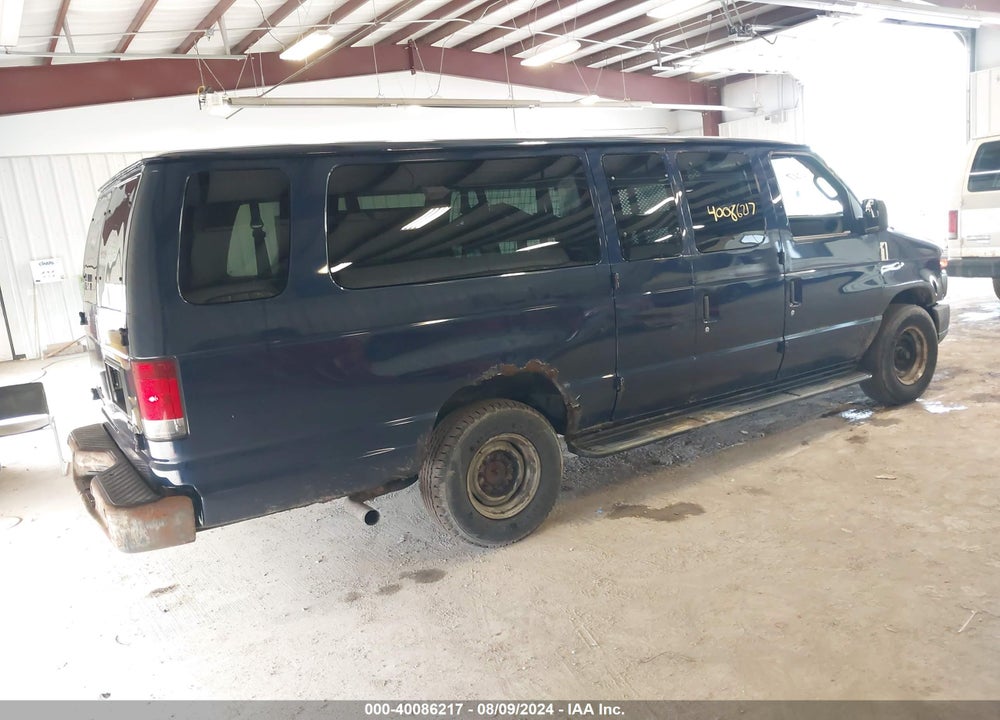 2011 FORD E-350 SUPER DUTY XL VIN: 1FBSS3BL8BDA09377