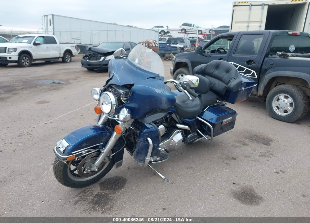 2000 HARLEY-DAVIDSON FLHTCI VIN: 1HD1FFW10YY632241