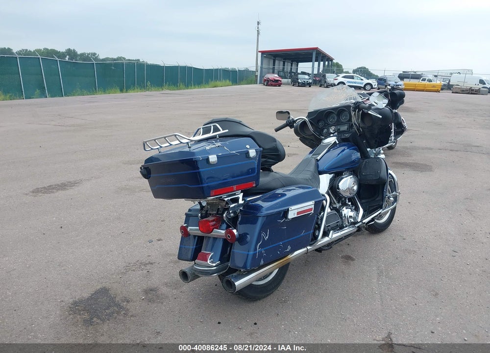 2000 HARLEY-DAVIDSON FLHTCI VIN: 1HD1FFW10YY632241