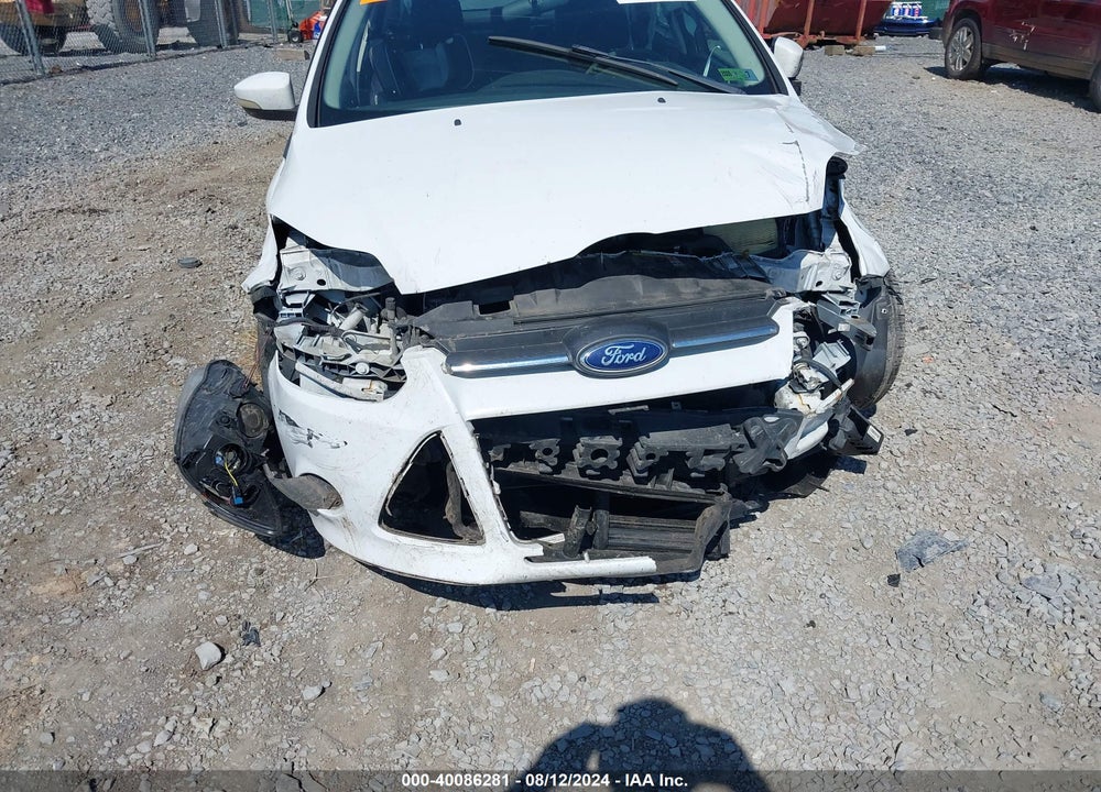 2013 FORD FOCUS SE VIN: 1FADP3F23DL294673