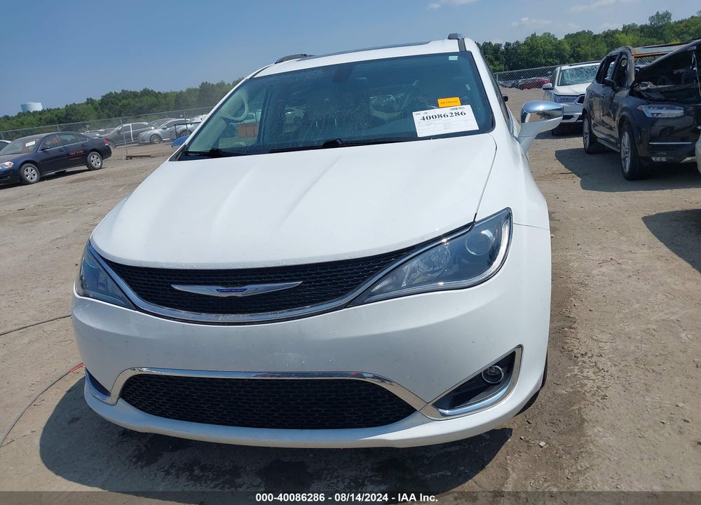 2019 CHRYSLER PACIFICA LIMITED VIN: 2C4RC1GG1KR681365
