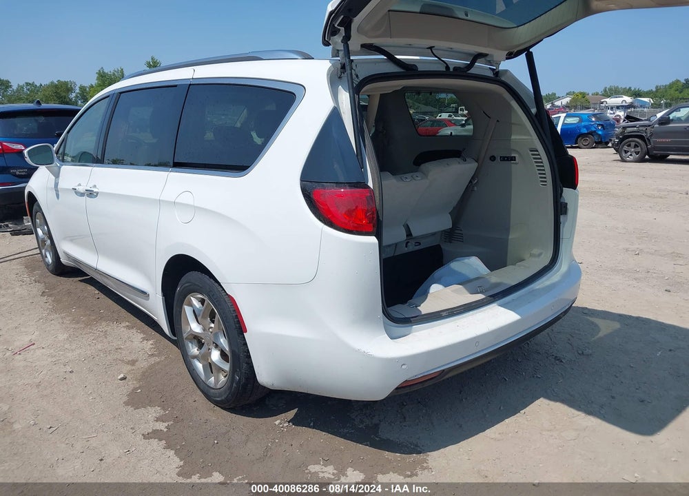 2019 CHRYSLER PACIFICA LIMITED VIN: 2C4RC1GG1KR681365