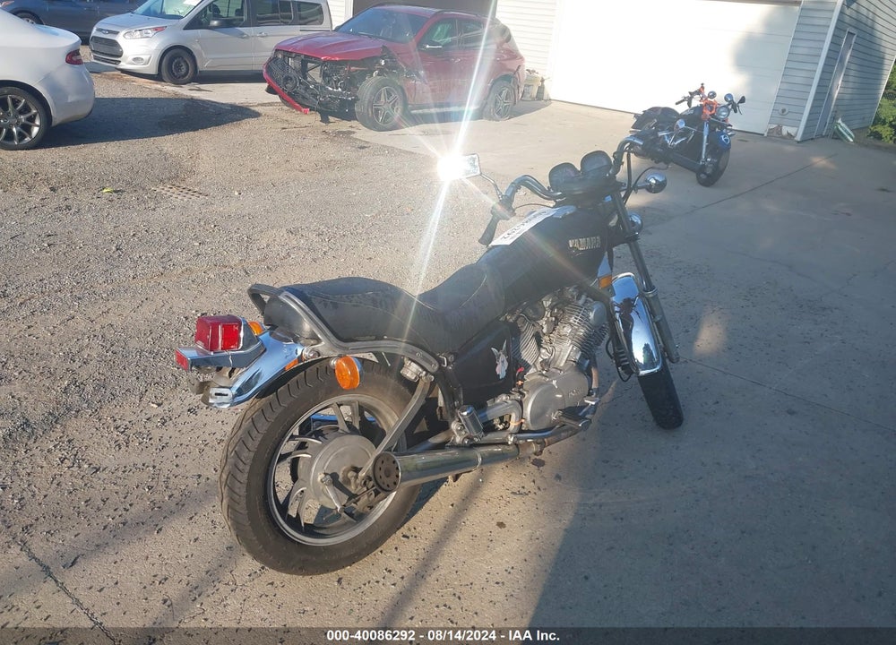1982 YAMAHA XV750 VIN: JYA4X700XCA206961