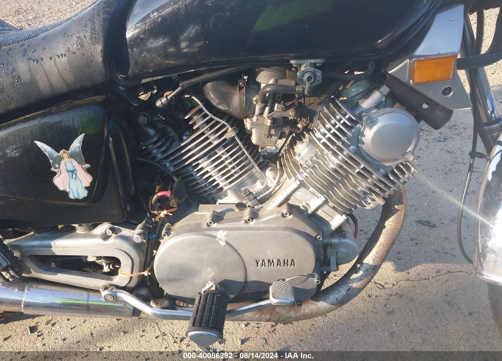 1982 YAMAHA XV750 VIN: JYA4X700XCA206961