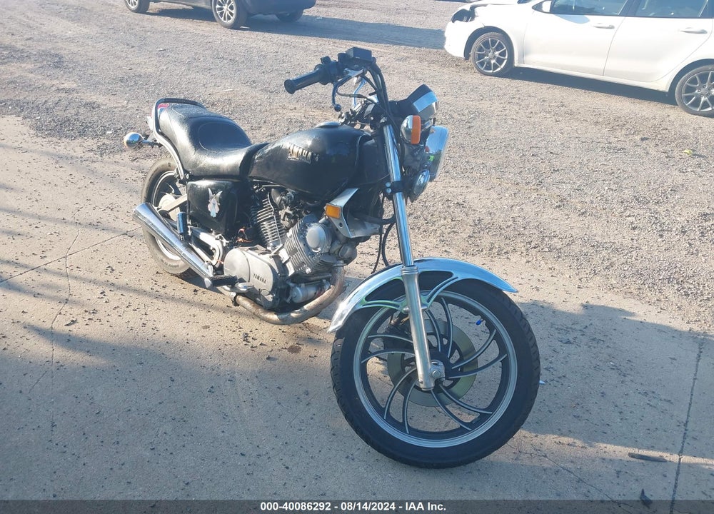 1982 YAMAHA XV750 VIN: JYA4X700XCA206961
