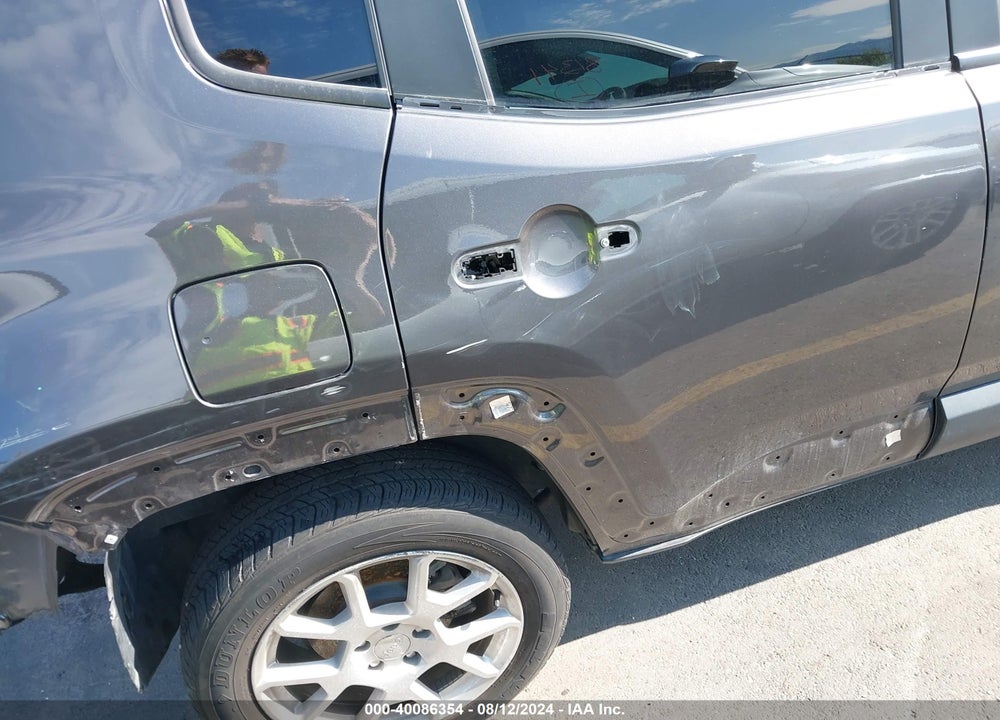 2019 JEEP RENEGADE LATITUDE 4X4 VIN: ZACNJBBB8KPK08389