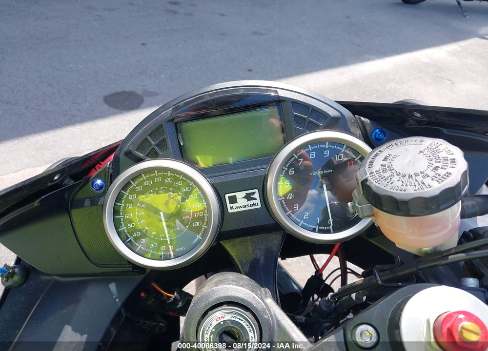 2012 KAWASAKI ZX1400 EC VIN: JKBZXNE12CA003682