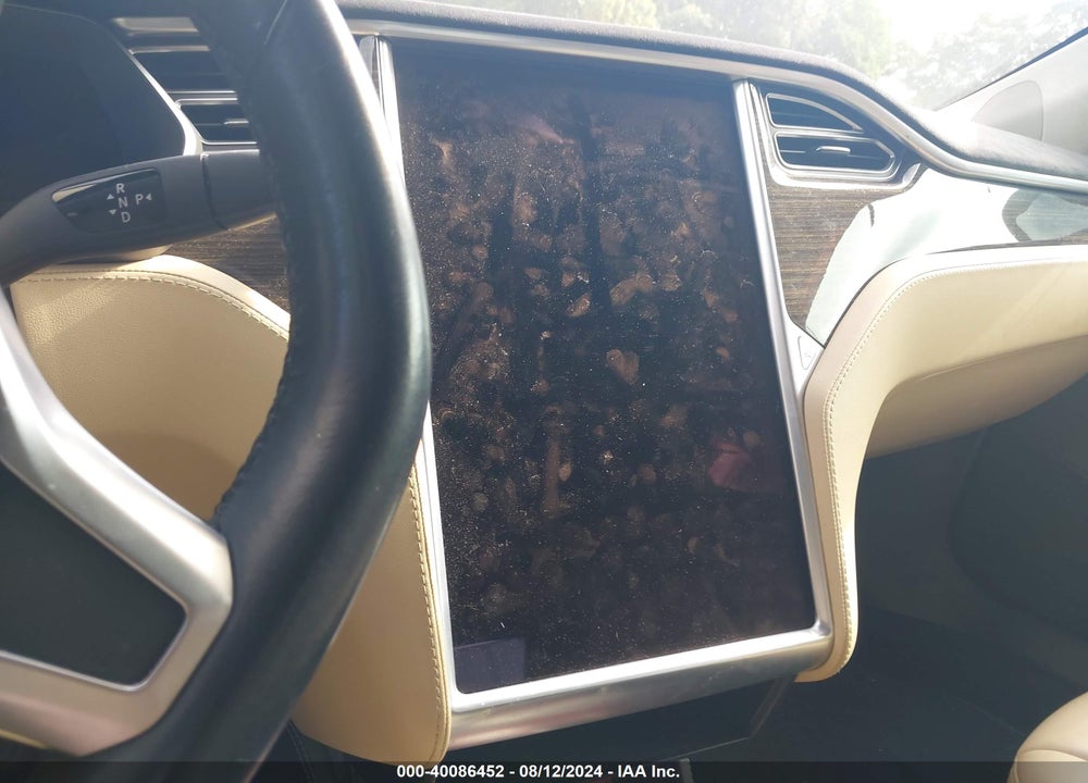 2015 TESLA MODEL S 70D/85D/P85D VIN: 5YJSA1H20FF081240