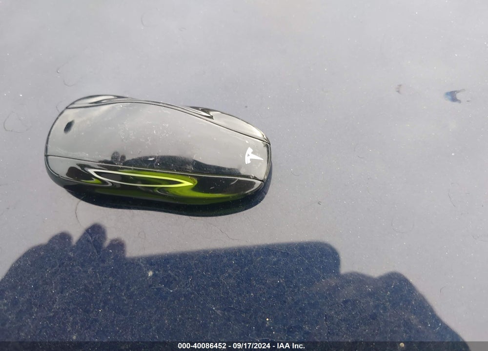 2015 TESLA MODEL S 70D/85D/P85D VIN: 5YJSA1H20FF081240