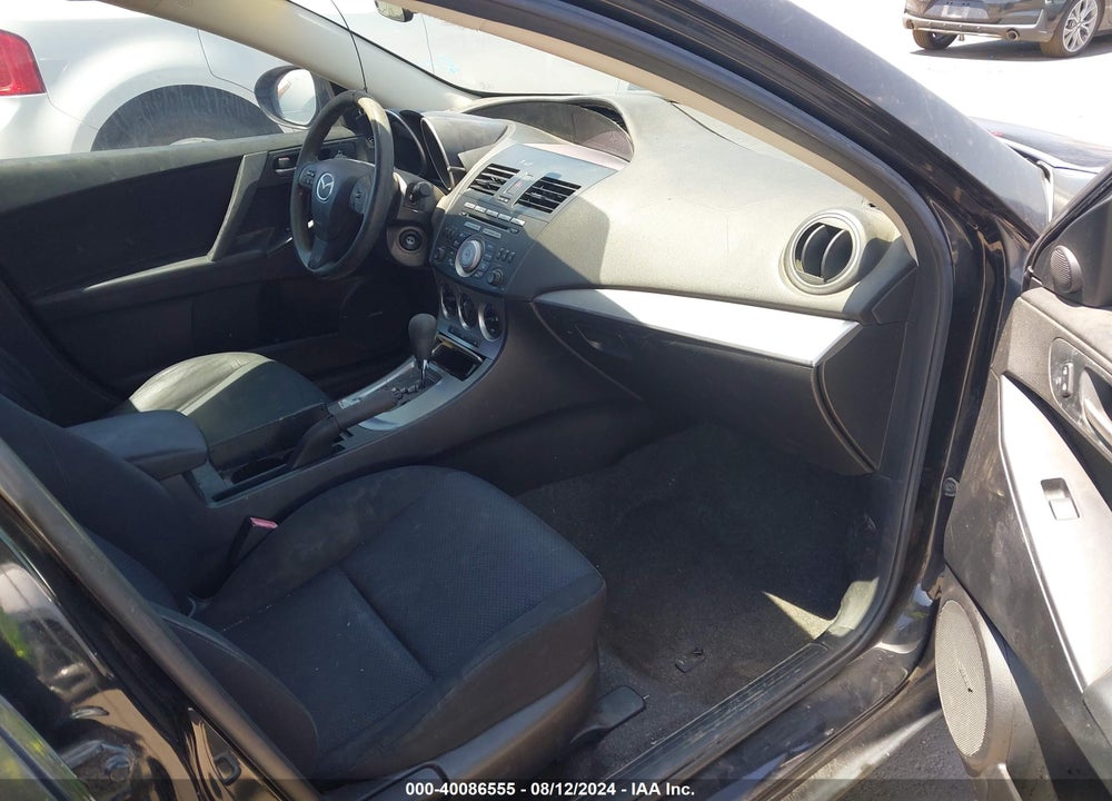 2011 MAZDA 3 I TOURING VIN: JM1BL1VG7B1378356