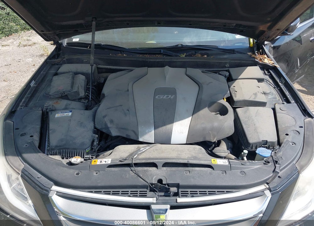2013 HYUNDAI GENESIS VIN: KMHGC4DD0DU256305