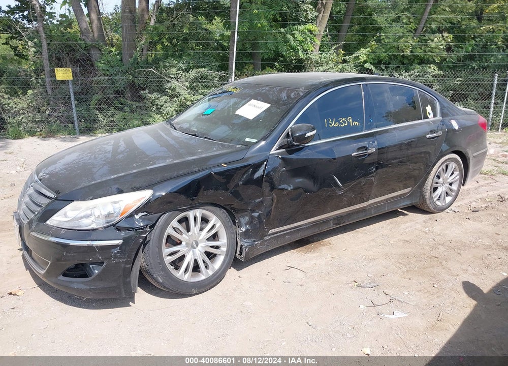 2013 HYUNDAI GENESIS VIN: KMHGC4DD0DU256305