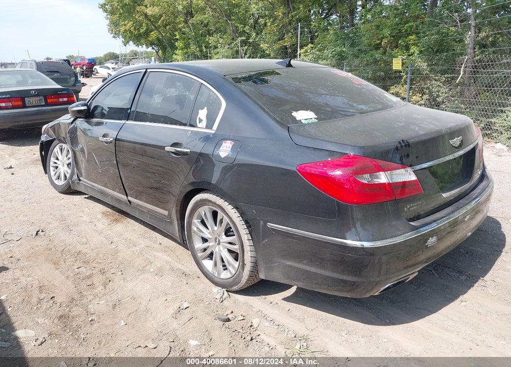 2013 HYUNDAI GENESIS VIN: KMHGC4DD0DU256305