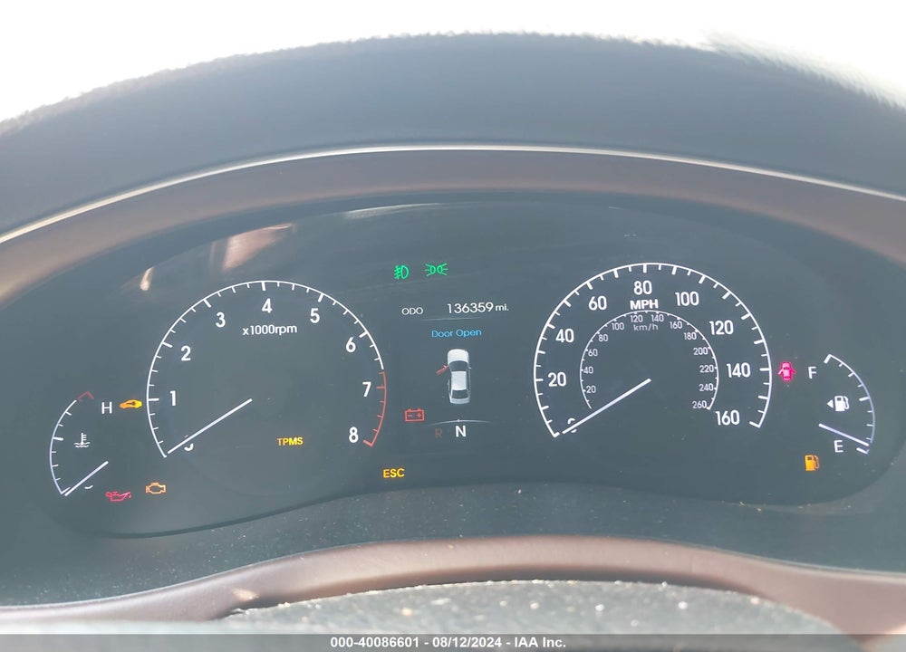 2013 HYUNDAI GENESIS VIN: KMHGC4DD0DU256305