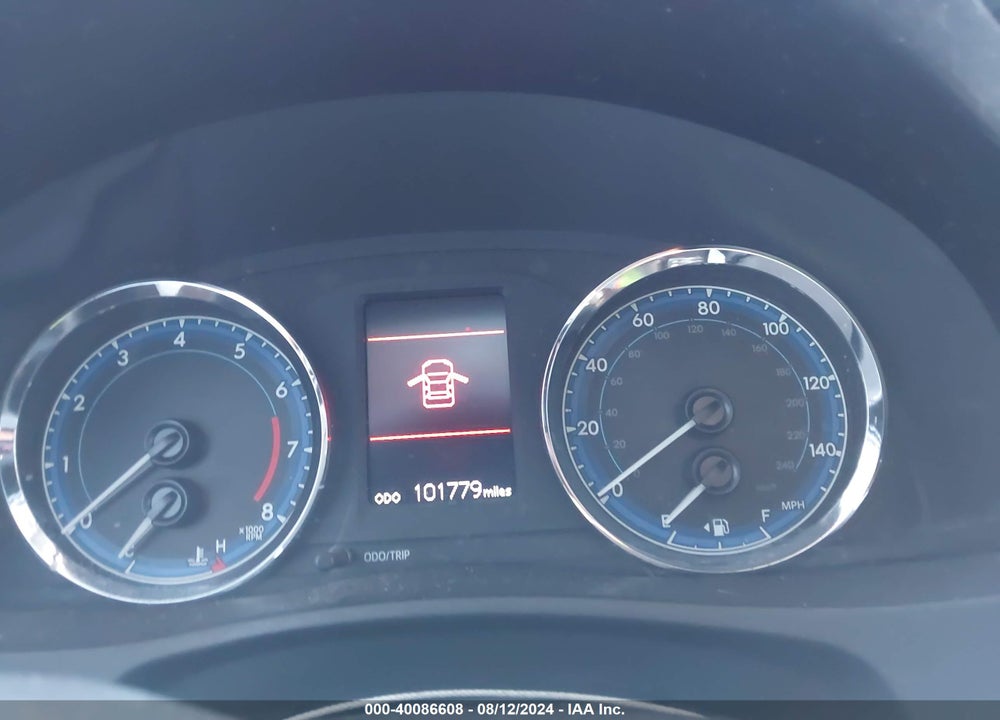 2017 TOYOTA COROLLA LE VIN: 5YFBURHE1HP586355